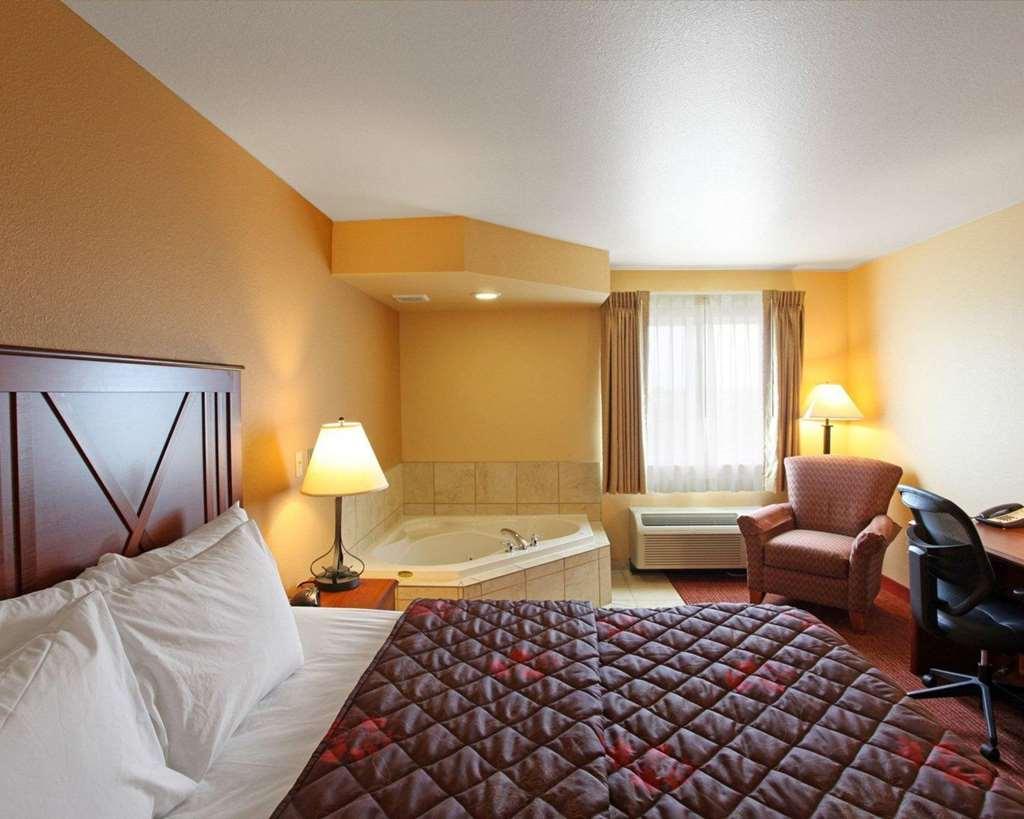 Rodeway Inn & Suites Phillipsburg Phòng bức ảnh
