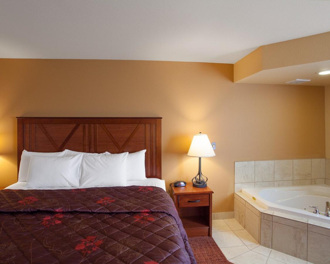 Rodeway Inn & Suites Phillipsburg Ngoại thất bức ảnh